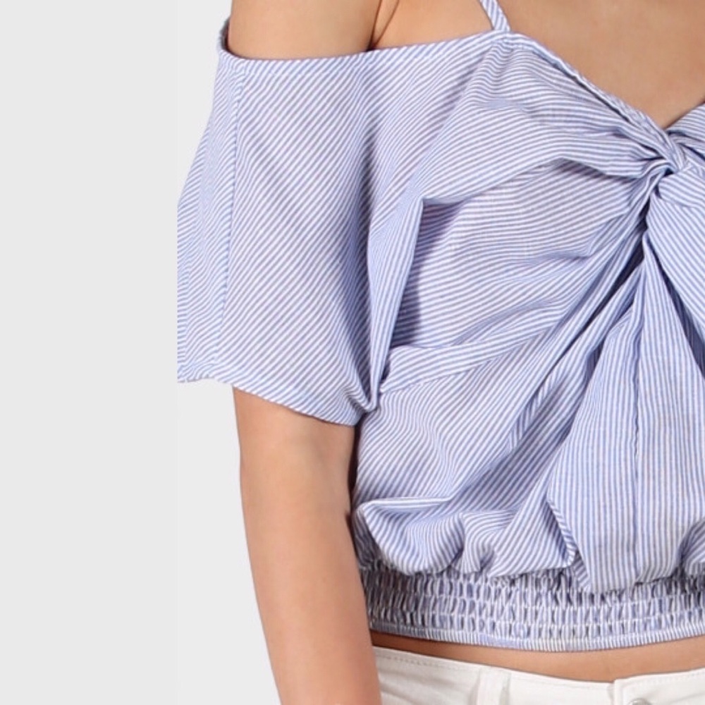 Twisted Knot Front Striped Off Shoulder Cropped Top - Picture 3 of 8